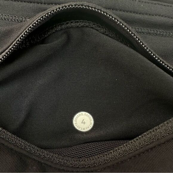 Lululemon Speed Up Short Long *4" - Picture 6 of 6